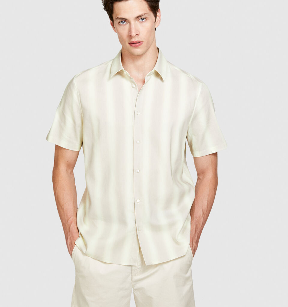Short sleeve printed shirt - men's slim fit shirts - Multi-color | Sisley image number 4